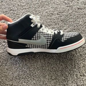 Nike Hightop shoes